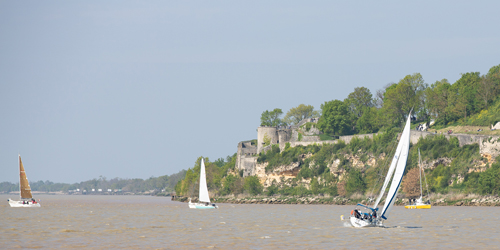 Regate-Printemps-des-Vins-de-Blaye
